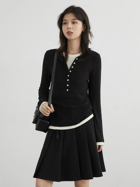 Cozy and chic, our Loose-Fit Knitted Sweater & Long Sleeve Top offers the perfect blend of comfort and style. Made from soft, breathable knit fabric, this versatile piece is ideal for all-day wear. The loose fit allows for effortless