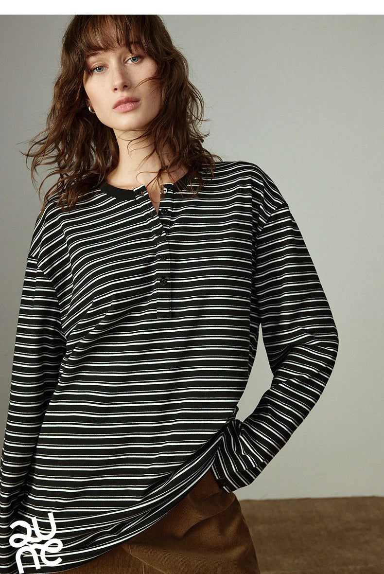 Long-sleeve Loose Minimalist Knit Top