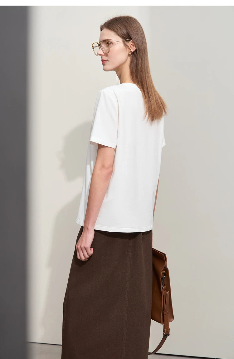 Minimalist Embroidered Black O-Neck T-shirt