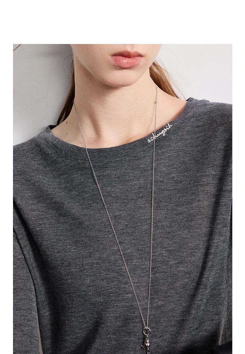 Slim Crew Neck Embroidered Knit Top