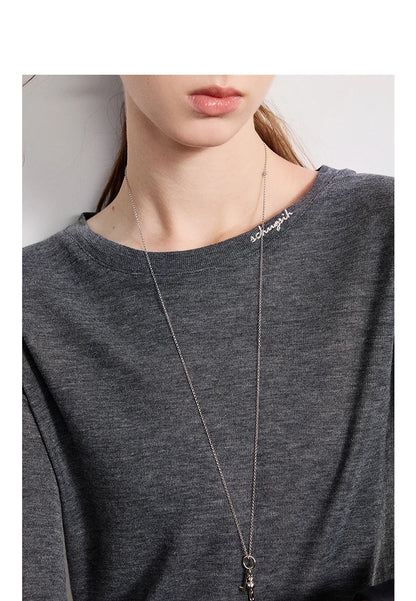 Slim Crew Neck Embroidered Knit Top