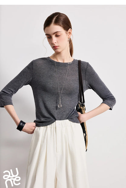 Slim Crew Neck Embroidered Knit Top