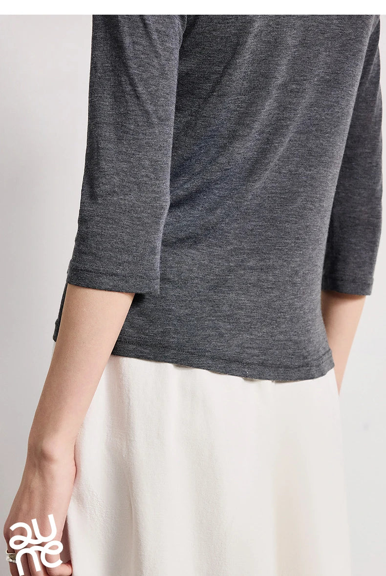 Slim Crew Neck Embroidered Knit Top