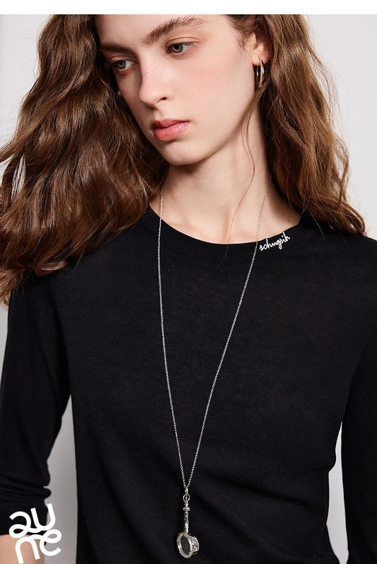 Slim Crew Neck Embroidered Knit Top