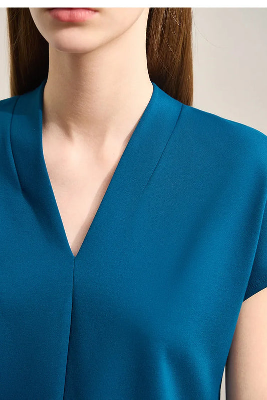 Minimalist V-Neck Short Sleeve Solid T-shirt