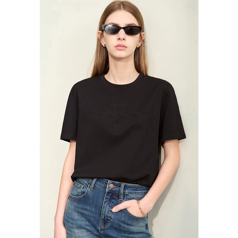 Minimal Embroidered O-Neck T-shirt