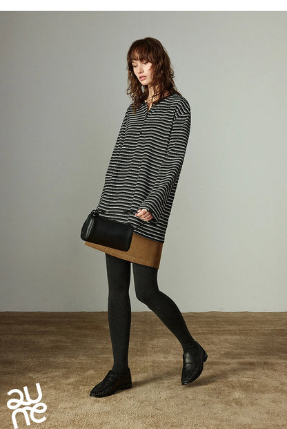 Long-sleeve Loose Minimalist Knit Top