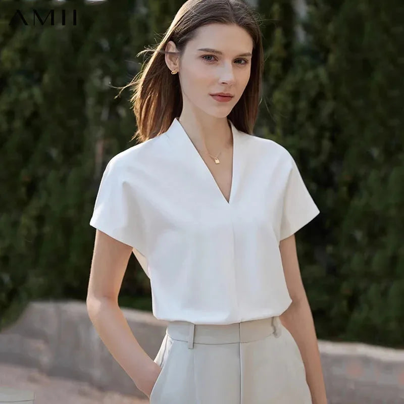 Minimalist V-Neck Short Sleeve Solid T-shirt