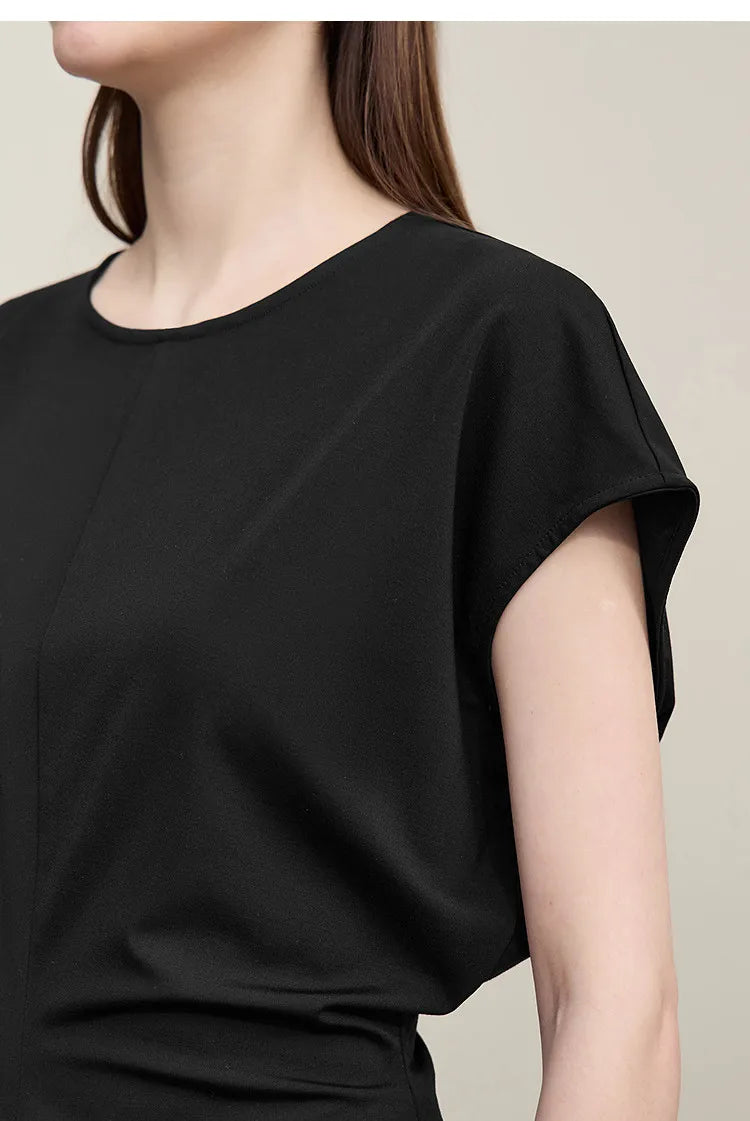 Fitted Waist Pleated Knit Tee Solid Top